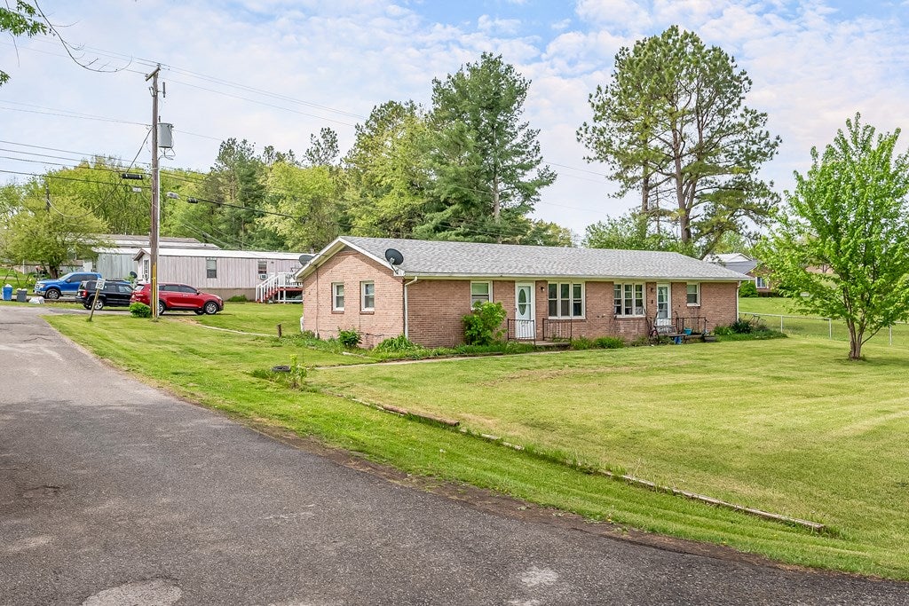 108 Kitten Lane Rural Retreat, VA 24368 - Photo 2 of 53 Gallery Image 2