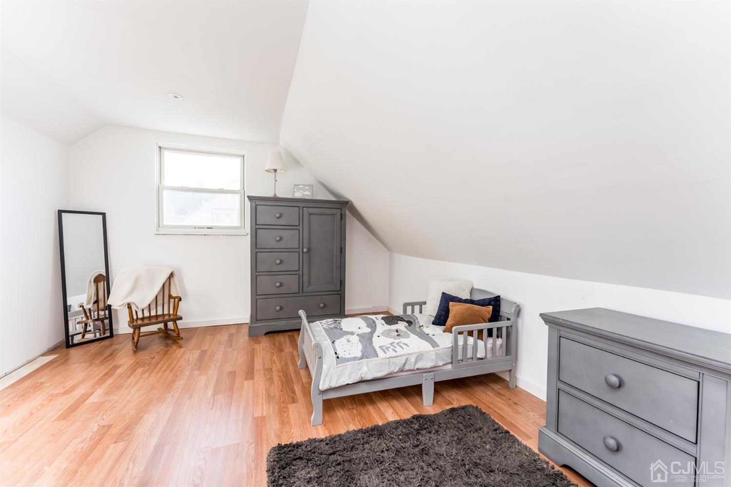 32 Wendy Road Colonia, NJ 07067 - Photo 18 of 28 Gallery Image 18