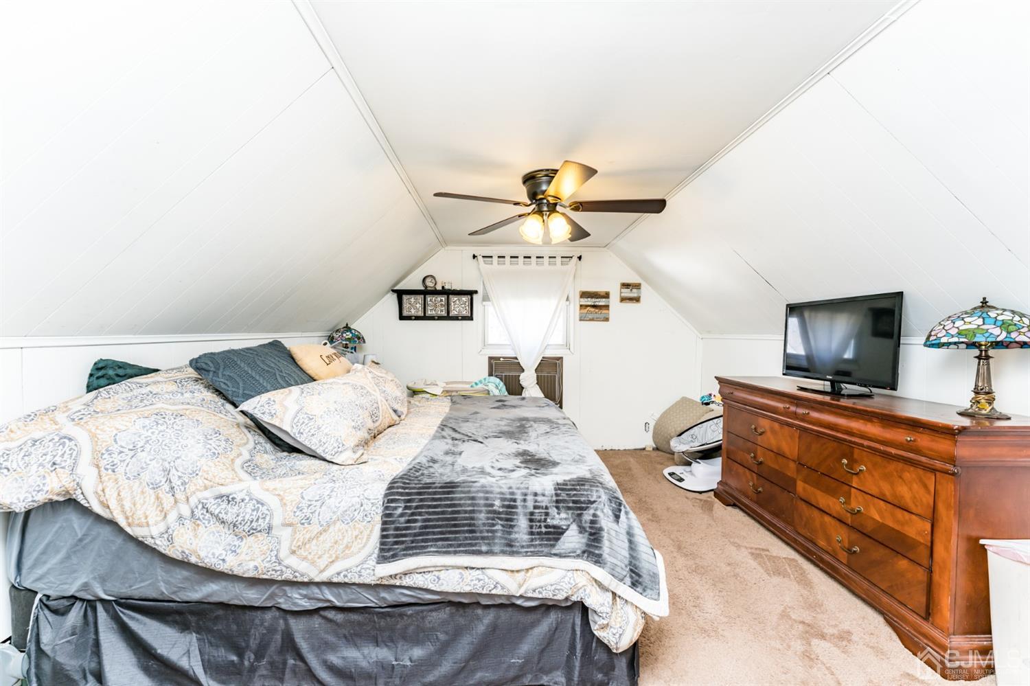 32 Wendy Road Colonia, NJ 07067 - Photo 22 of 28 Gallery Image 22