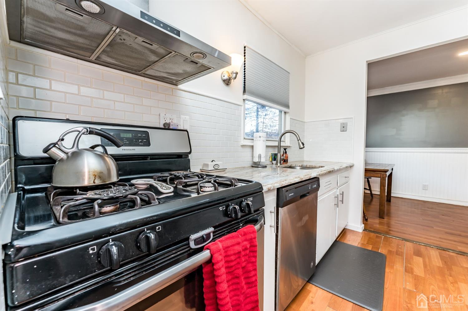 32 Wendy Road Colonia, NJ 07067 - Photo 10 of 28 Gallery Image 10