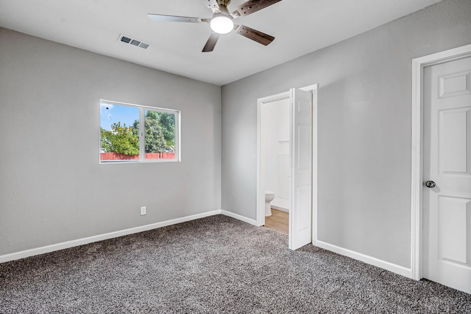 914 Clinton Street Madera, CA 93638 - Photo 23 of 32