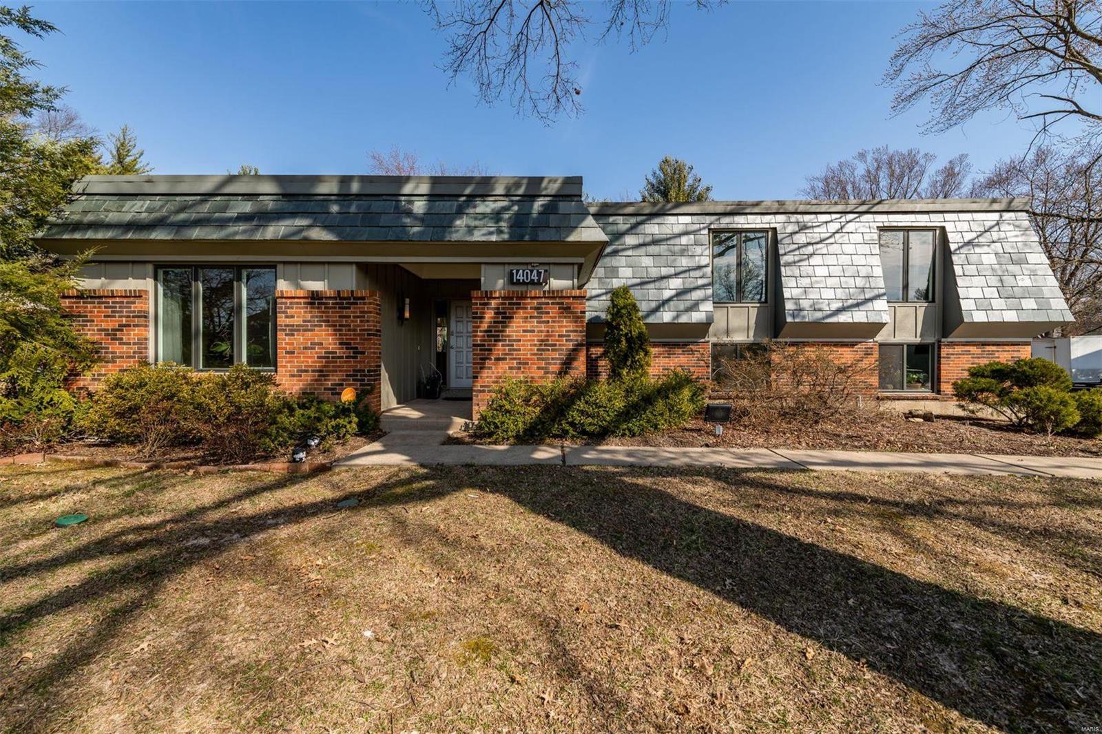 14047 Ladue Road Chesterfield, MO 63017 - Photo 1 of 25 Gallery Image 1