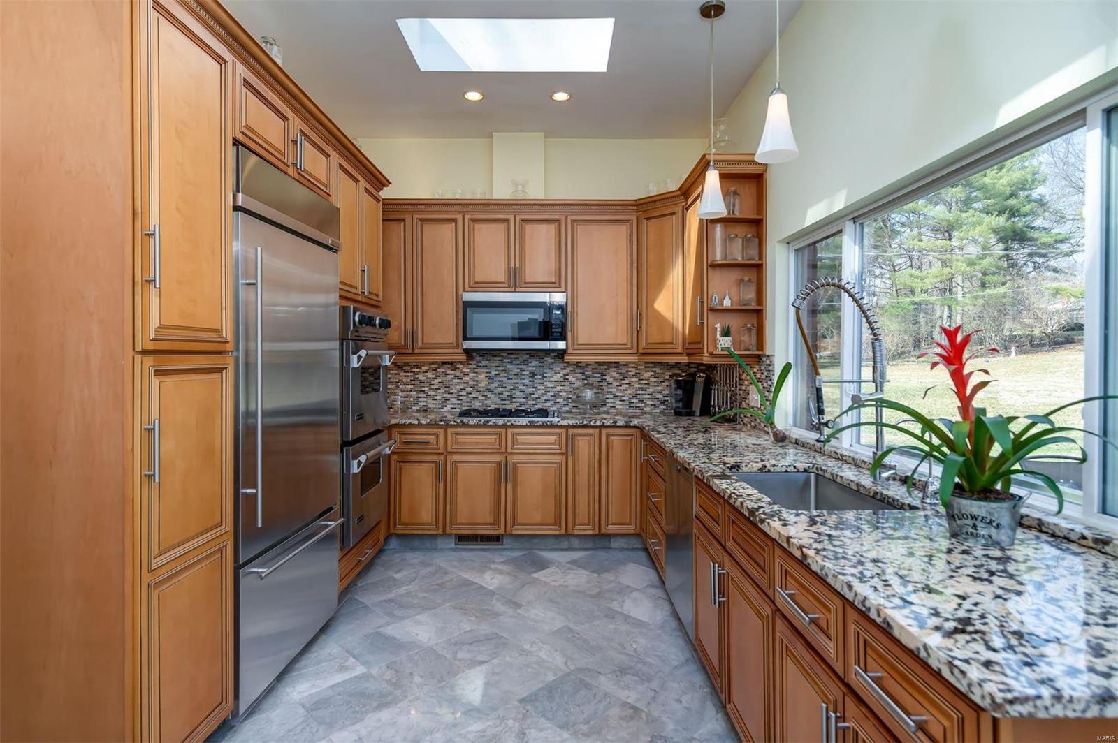 14047 Ladue Road Chesterfield, MO 63017 - Photo 7 of 25 Gallery Image 7