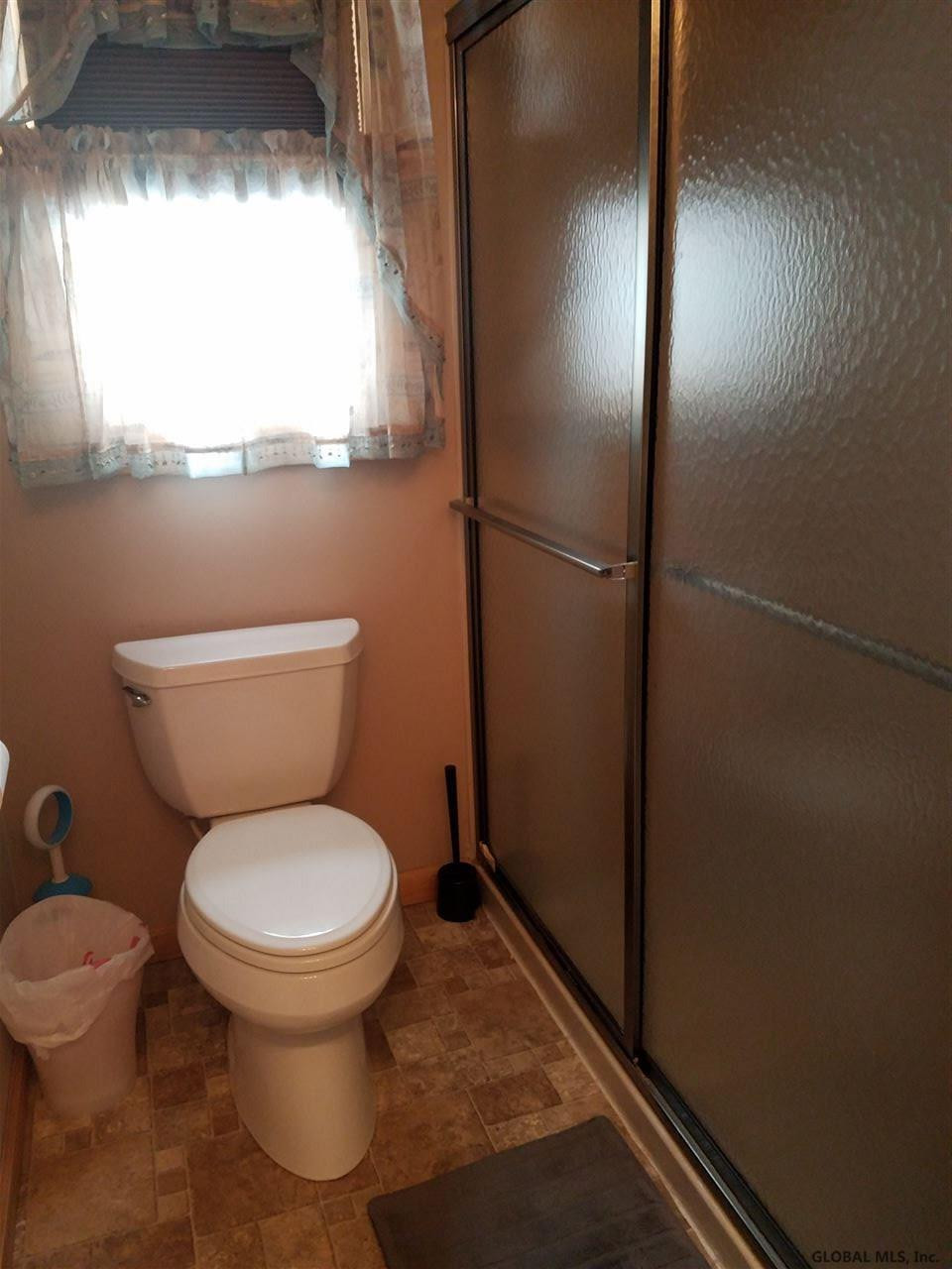 545 Bradford Road Schenectady, NY 12304 - Photo 18 of 28 Photo 18