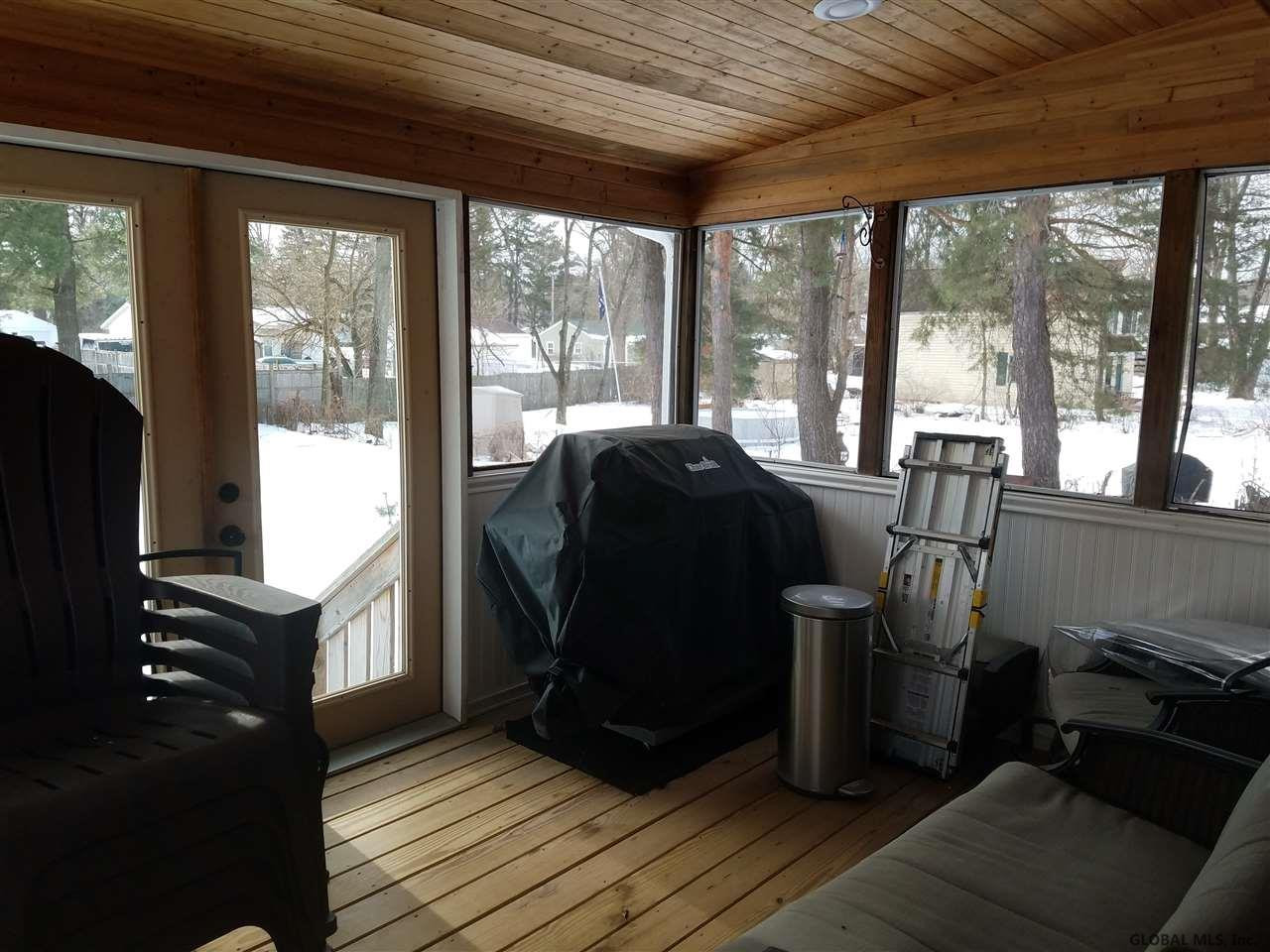 545 Bradford Road Schenectady, NY 12304 - Photo 19 of 28 Photo 19