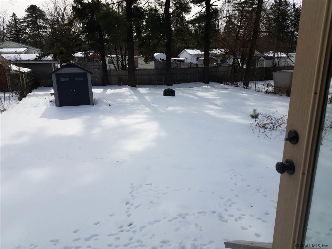 545 Bradford Road Schenectady, NY 12304 - Photo 21 of 28 Photo 21