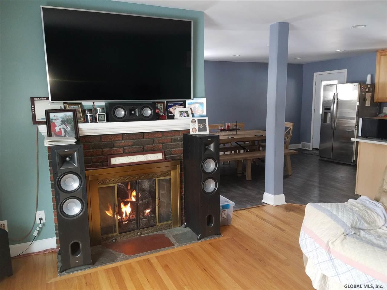 545 Bradford Road Schenectady, NY 12304 - Photo 8 of 28 Photo 8