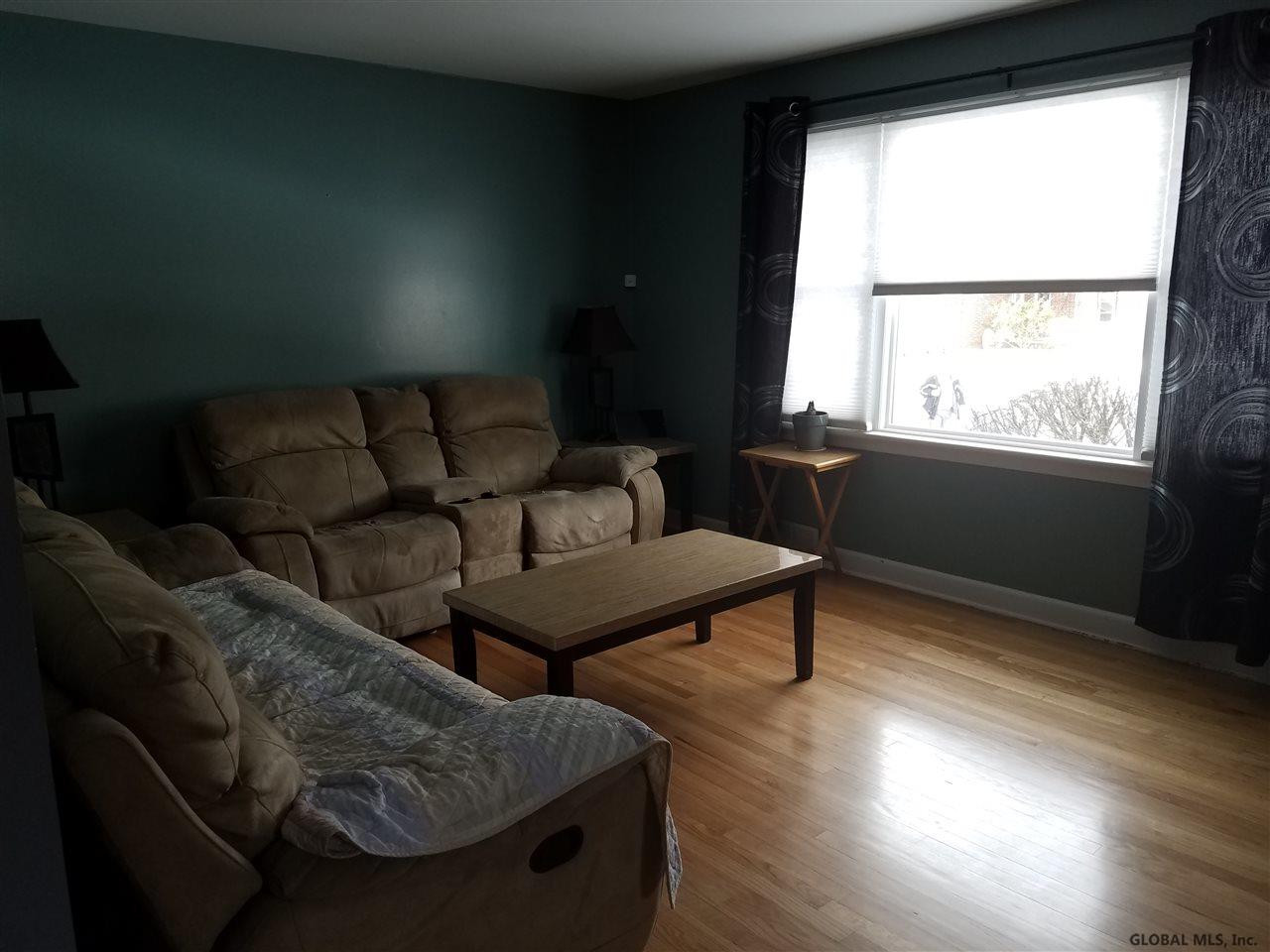 545 Bradford Road Schenectady, NY 12304 - Photo 9 of 28 Photo 9