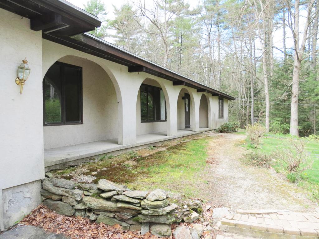 11 Parker Road Brookline, NH 03033 - Photo 4 of 36