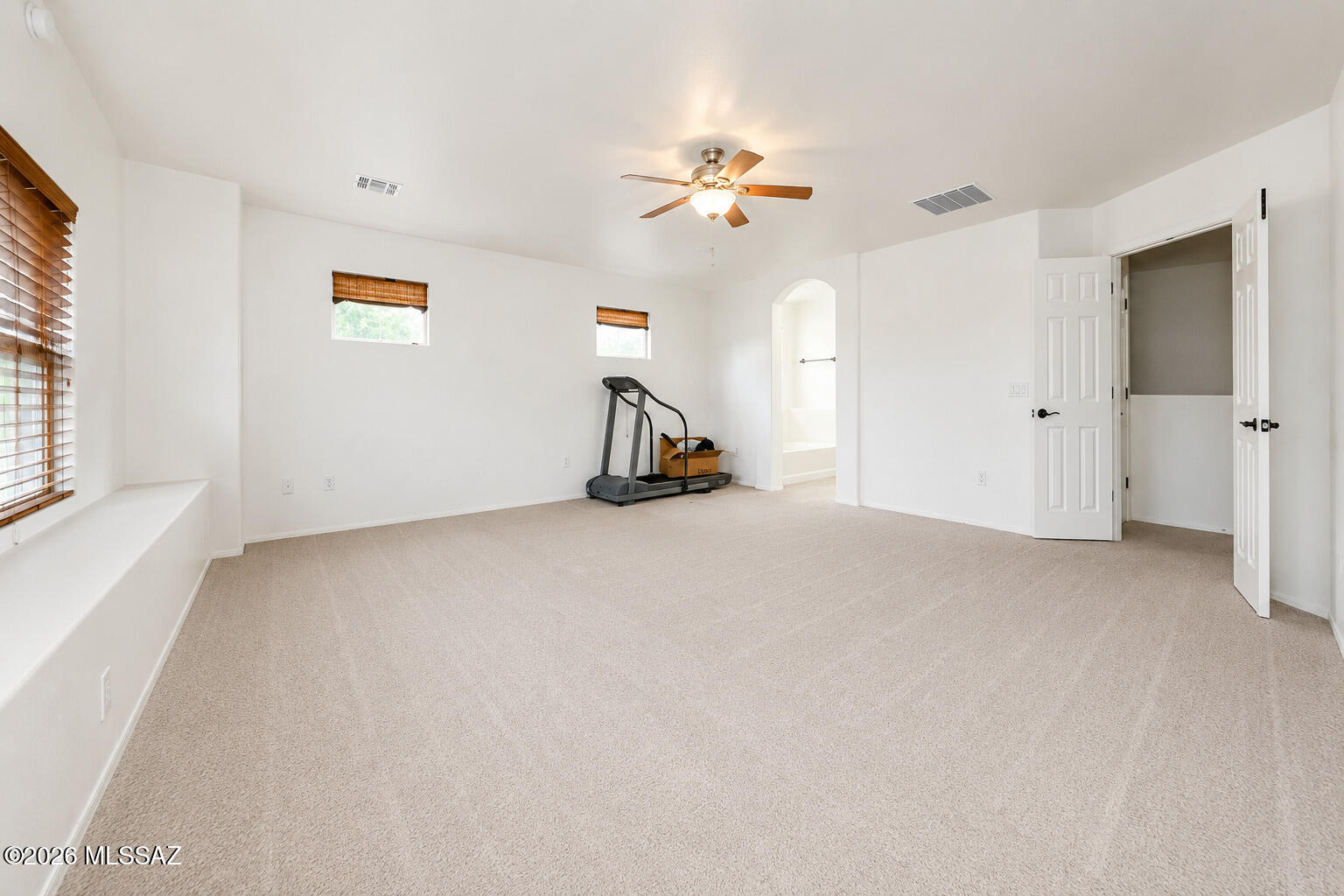 13416 North Piemonte Way Oro Valley, AZ 85755 - Photo 15 of 36