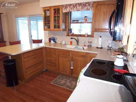 10175 West Stanley Road Flushing, MI 48433 - Photo 5 of 29 20392107-4.JPG