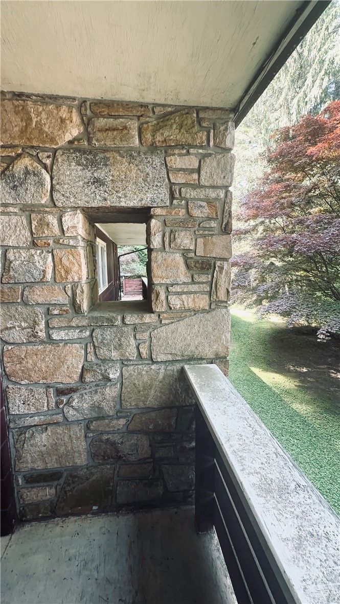 172 Greenville Road North Smithfield, RI 02896 - Photo 32 of 41 Gallery Image 32
