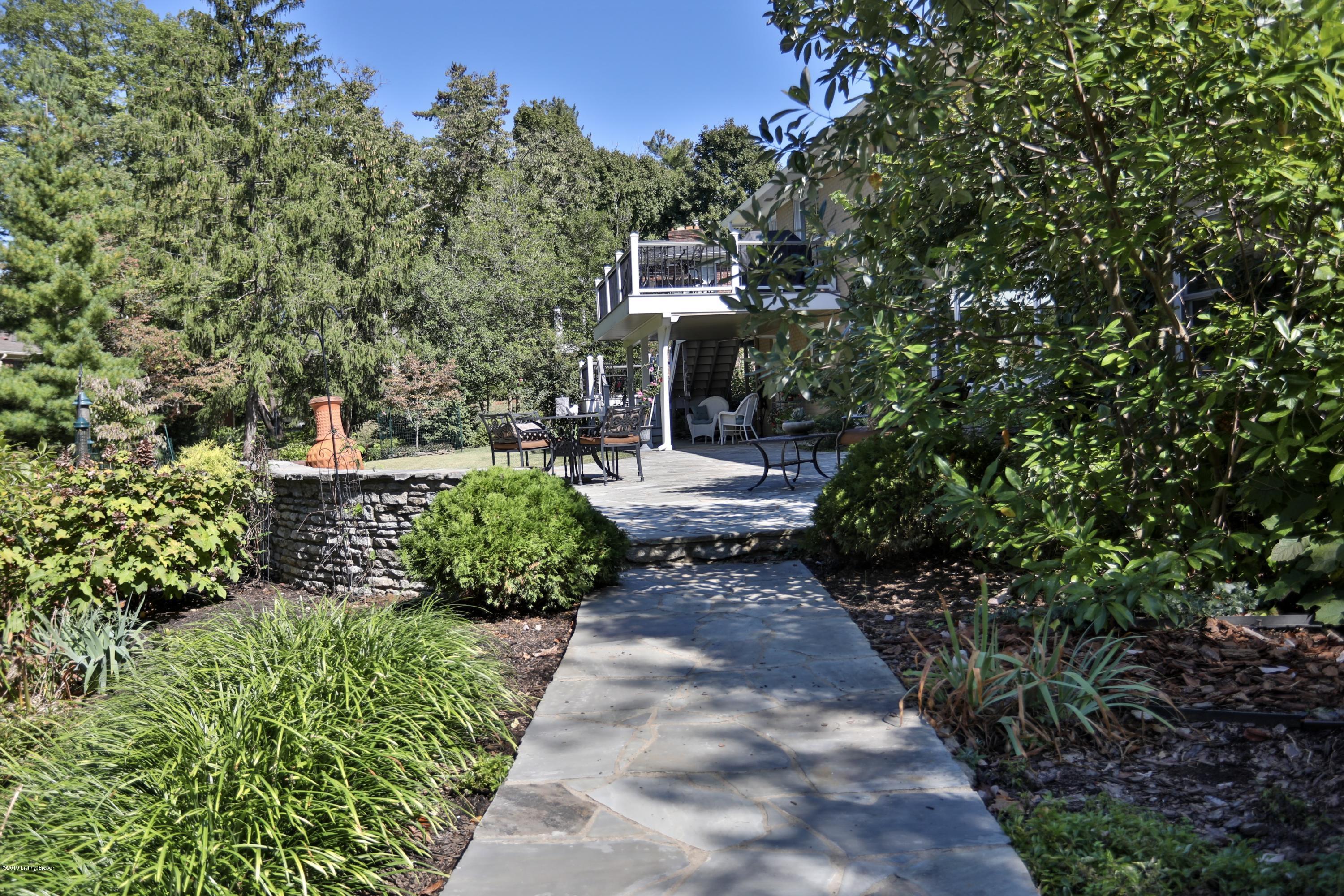 511 Ridgewood Road Louisville, KY 40207 - Photo 27 of 38 1-61