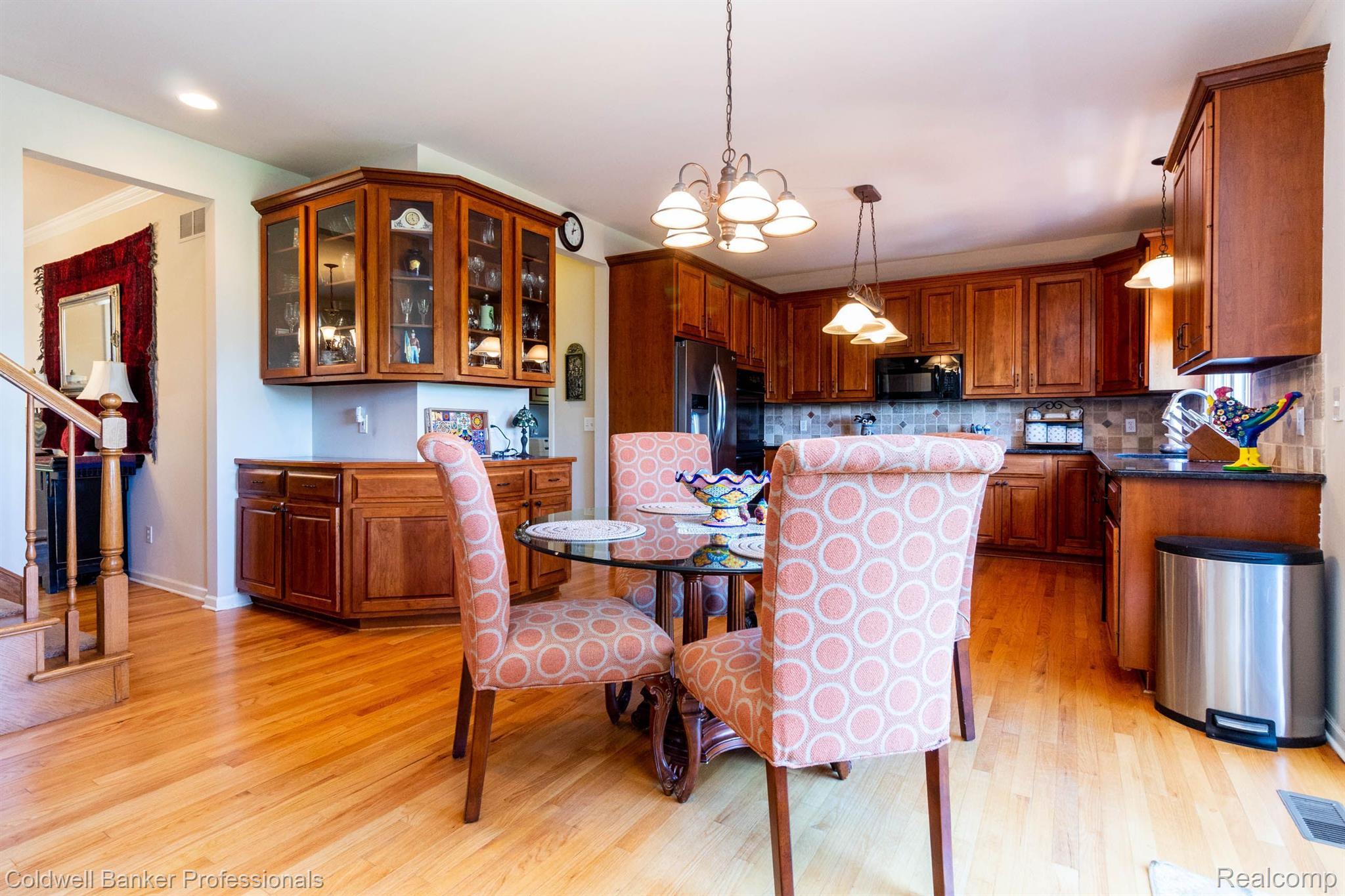 1385 Tulberry Circle Rochester, MI 48306 - Photo 13 of 63 Gallery Image 13
