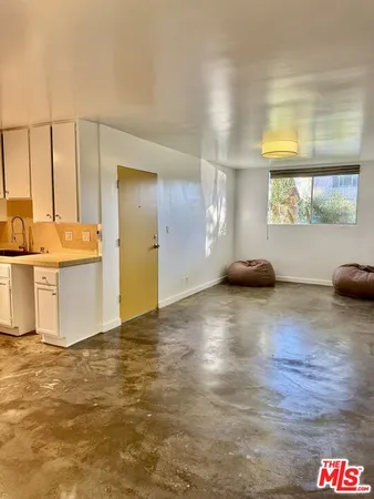 $3,400 | 511 Rialto Avenue, Unit 1, Venice, CA 90291