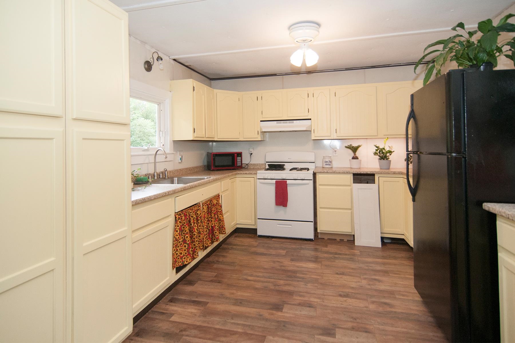 2845 Irish Hill Road Lowell, VT 05847 - Photo 6 of 25