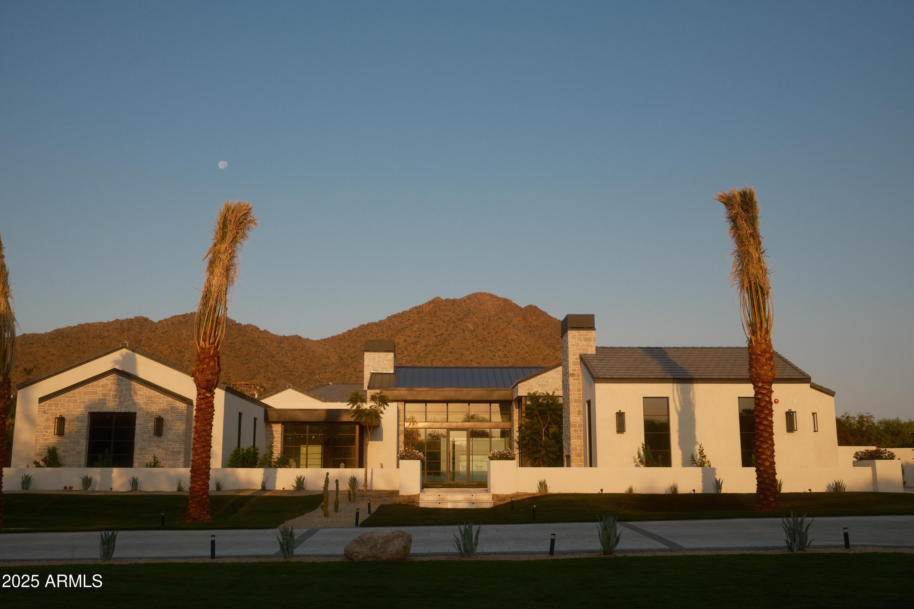 5704 North Wilkinson Road Paradise Valley, AZ 85253 - Photo 1 of 1 IMG_0172