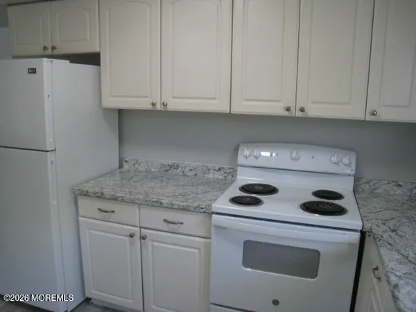 $1,850 | 45 Broad Street, Unit 2, Freehold, NJ 07728