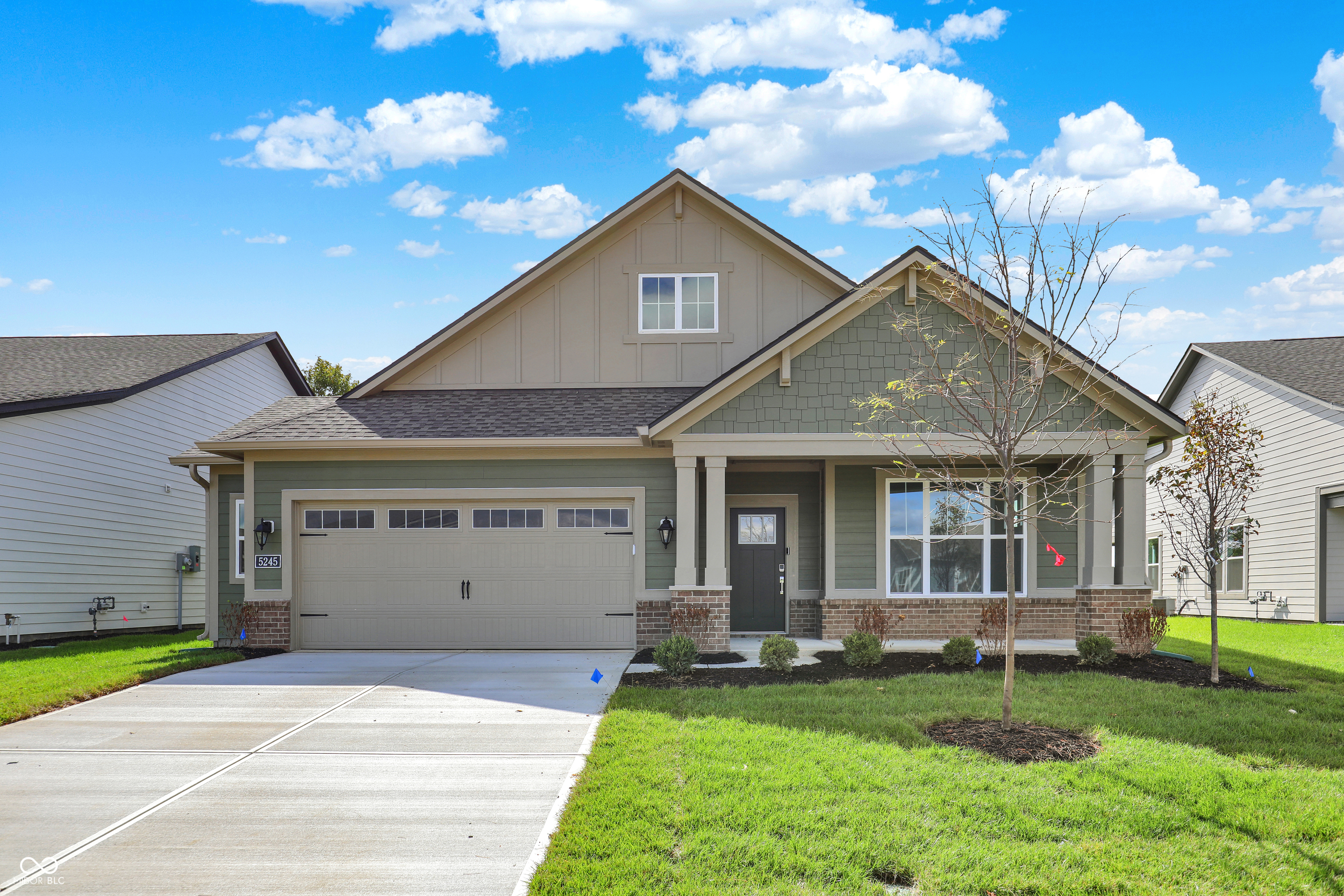 5245 Nettleton Way Avon, IN 46123 - Photo 1 of 56