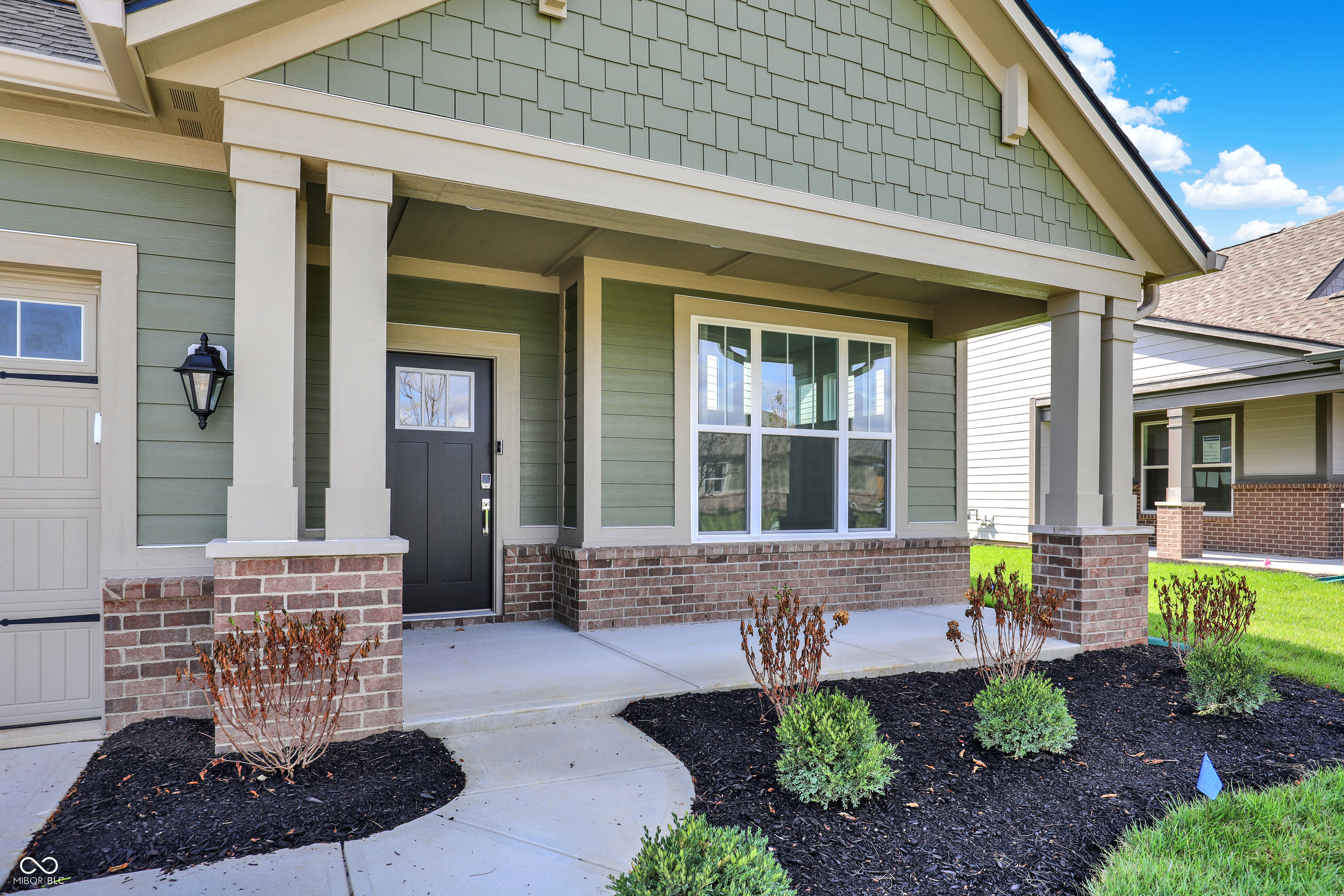 5245 Nettleton Way Avon, IN 46123 - Photo 4 of 56