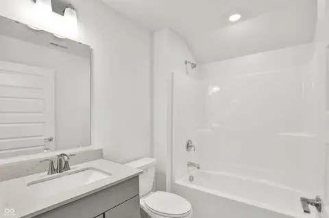 $432,995 | 5245 Nettleton Way, Avon, IN 46123