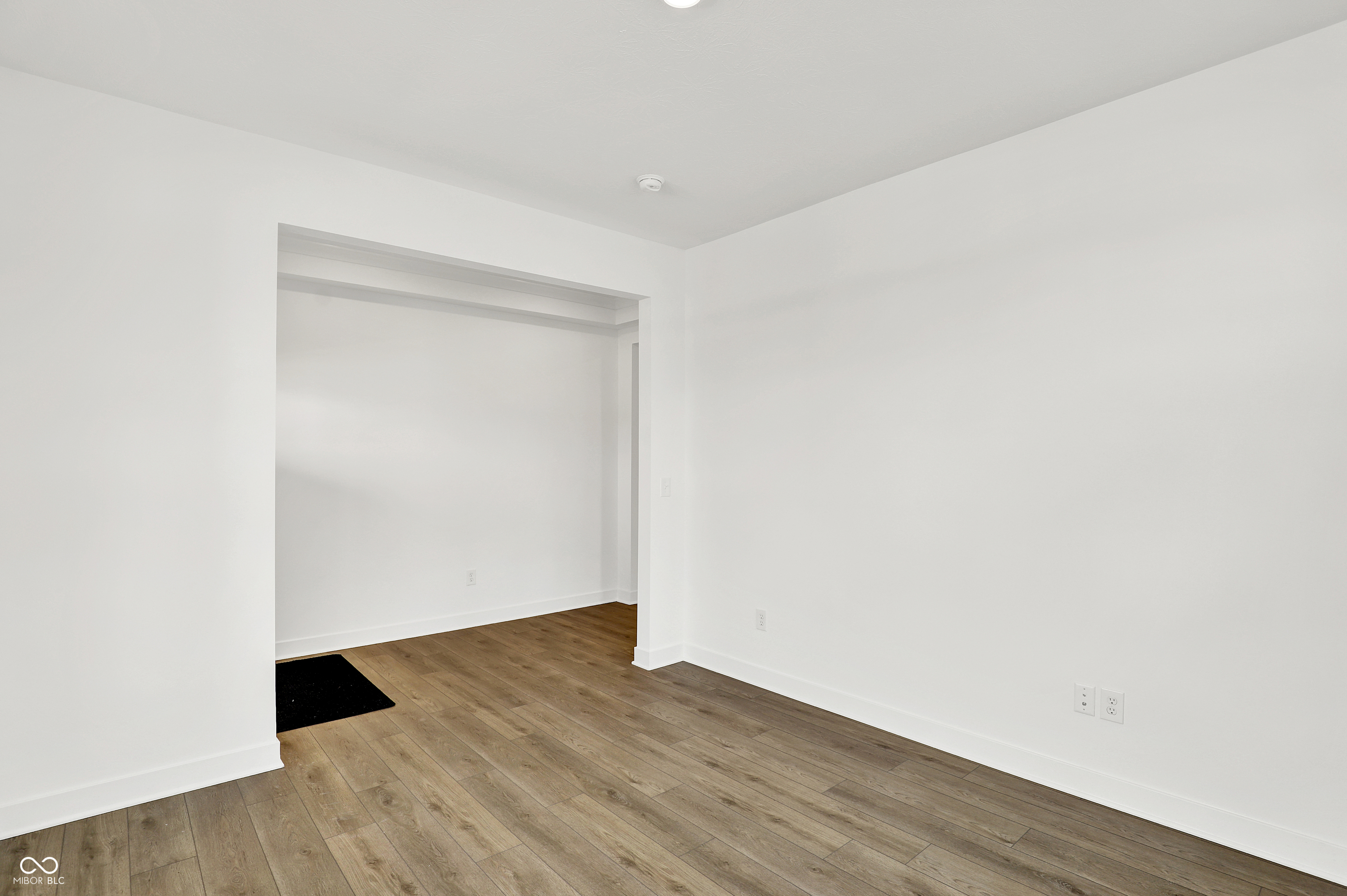 5245 Nettleton Way Avon, IN 46123 - Photo 9 of 56