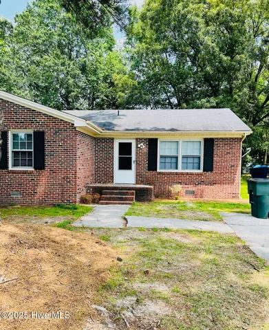 $1,100 | 1105 Brownlea Drive, Unit B, Greenville, NC 27858