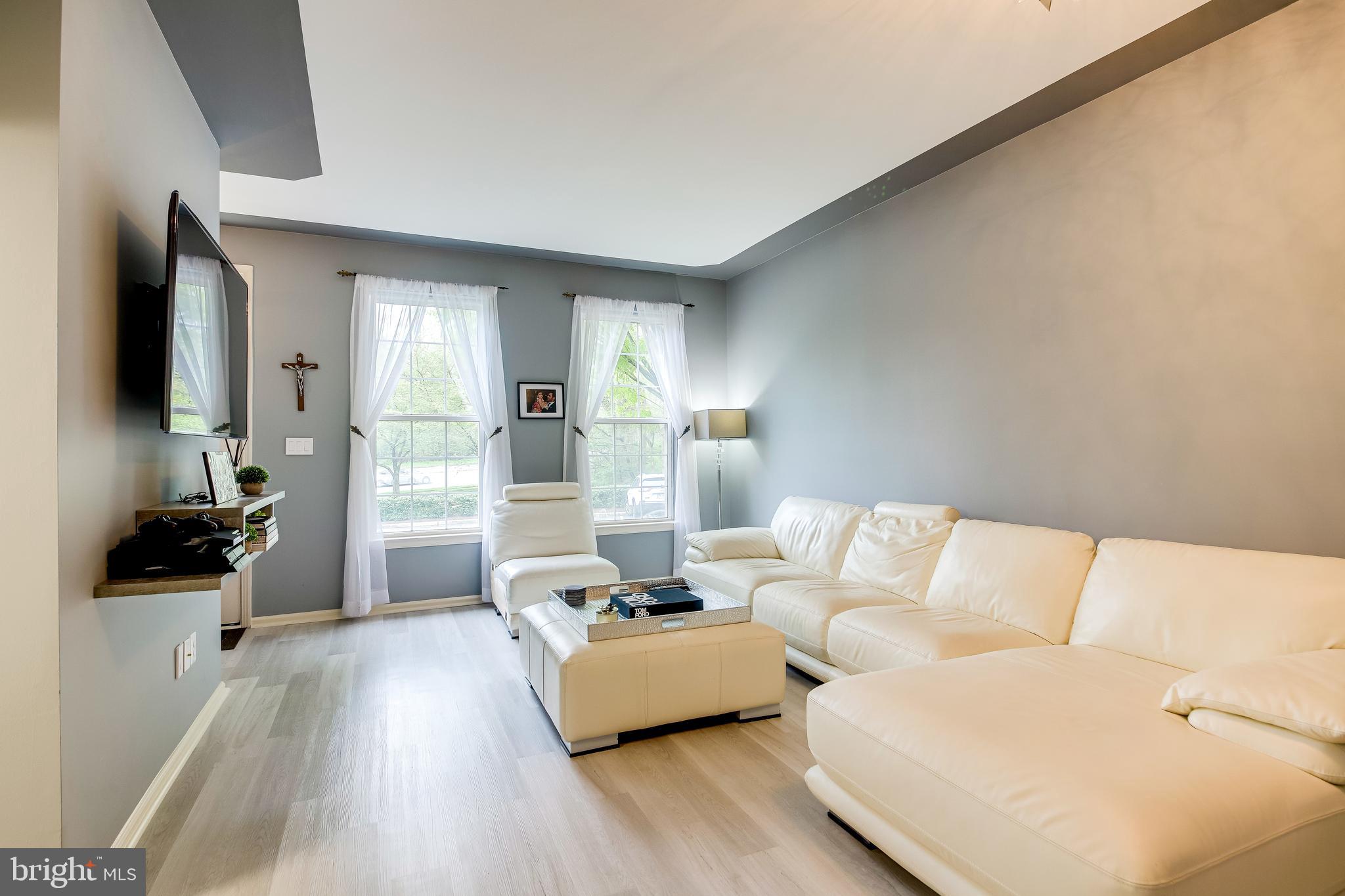 1244 Vintage Place Reston, VA 20194 - Photo 2 of 43 Gallery Image 2