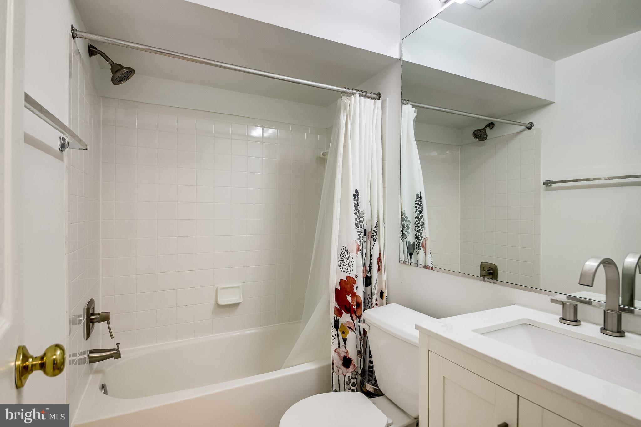 1244 Vintage Place Reston, VA 20194 - Photo 27 of 43 Gallery Image 27