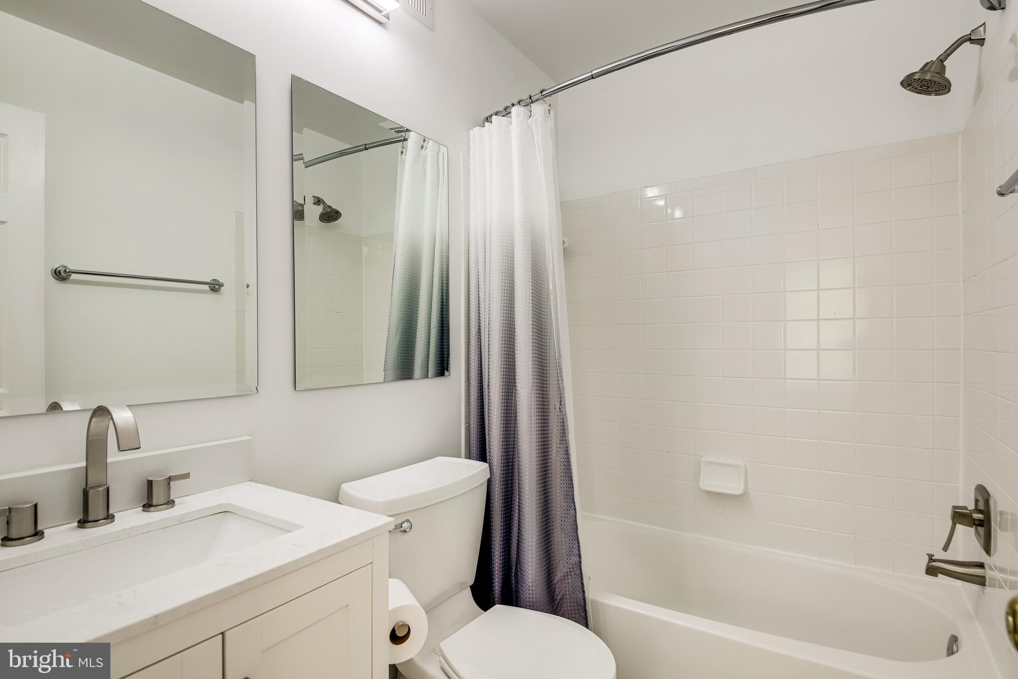 1244 Vintage Place Reston, VA 20194 - Photo 30 of 43 Gallery Image 30