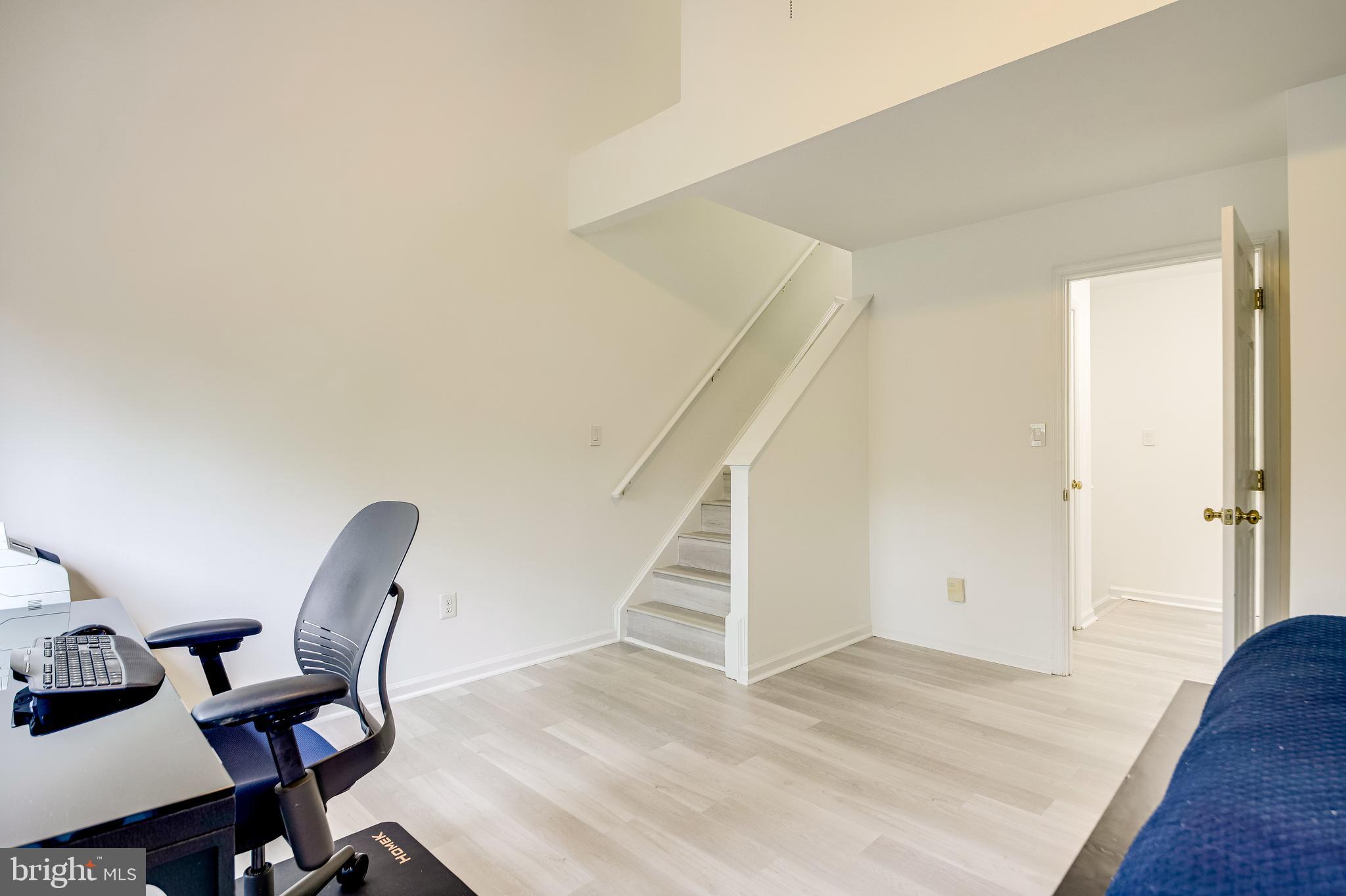 1244 Vintage Place Reston, VA 20194 - Photo 35 of 43 Gallery Image 35