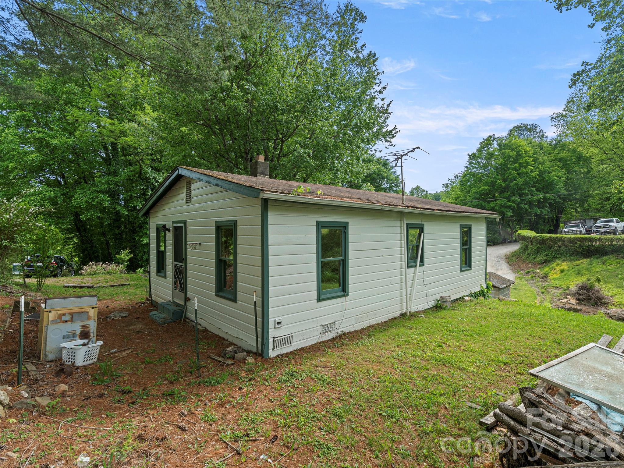 1669 Fisher Crk Road Sylva, NC 28779 - Photo 4 of 21