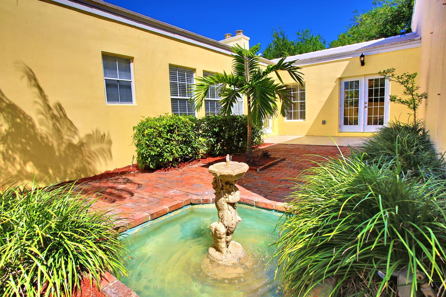 5890 Catesby Street Boca Raton, FL 33433 - Photo 13 of 15 5890 Catesby St Boca Raton FL-large-013-
