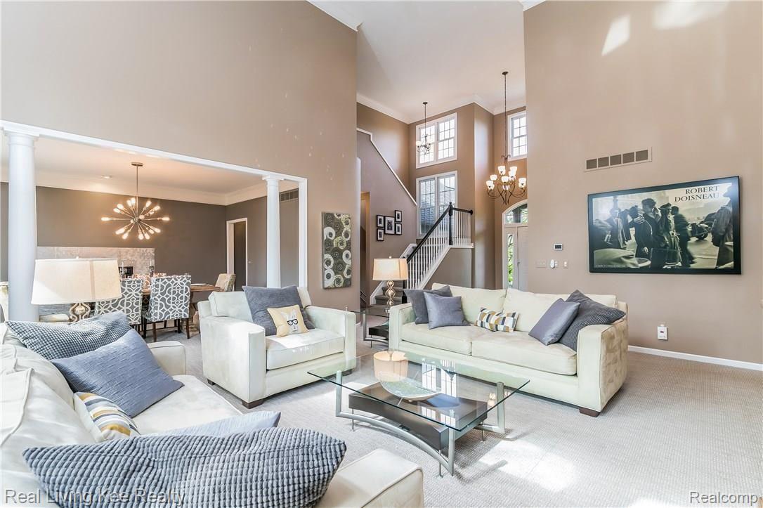 4183 Calumet Drive Rochester, MI 48306 - Photo 6 of 54 006-Great_Room-4183110-large.jpg
