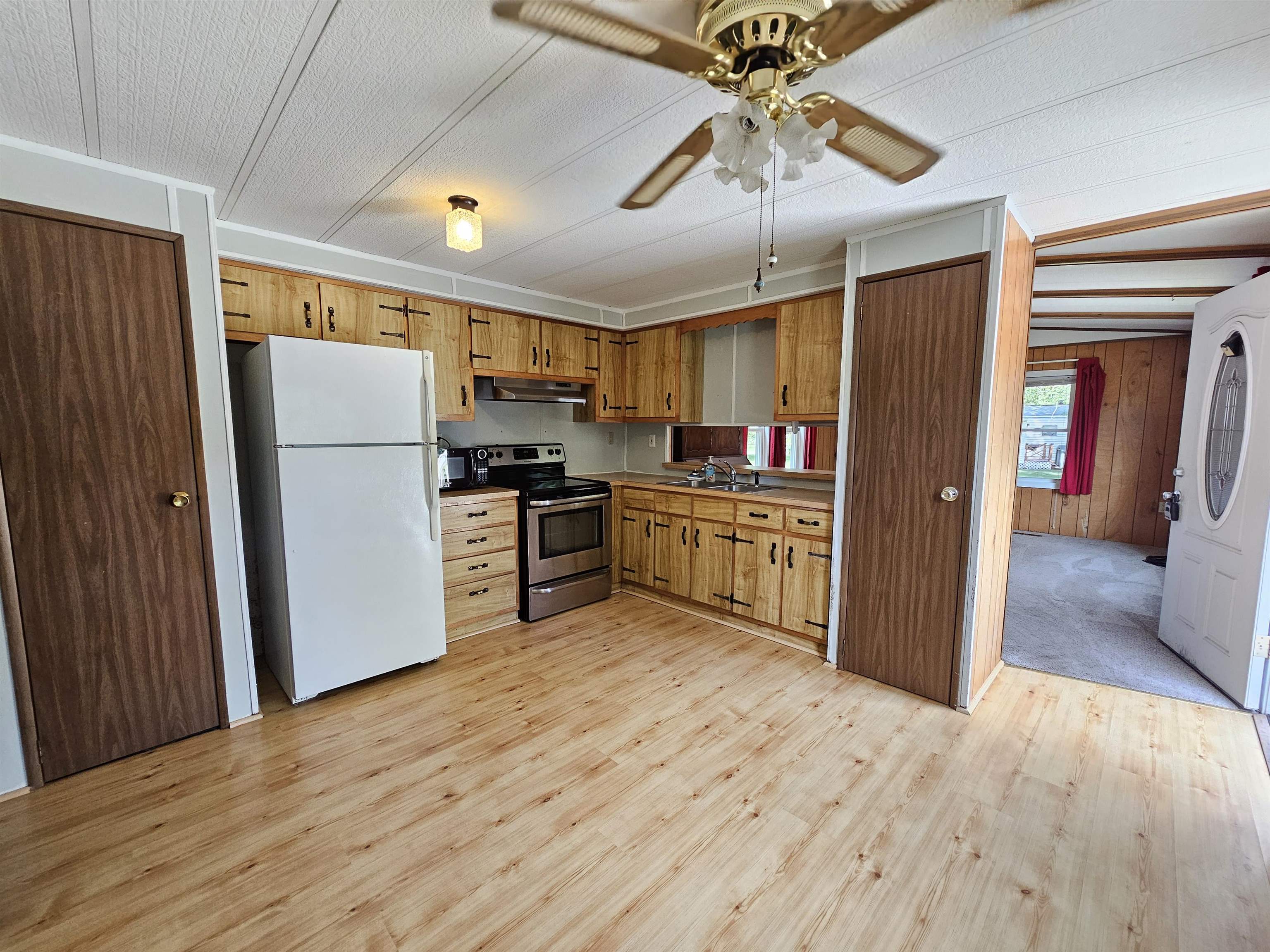 26 Melendy Road, Unit 97 Milford, NH 03055 - Photo 4 of 16