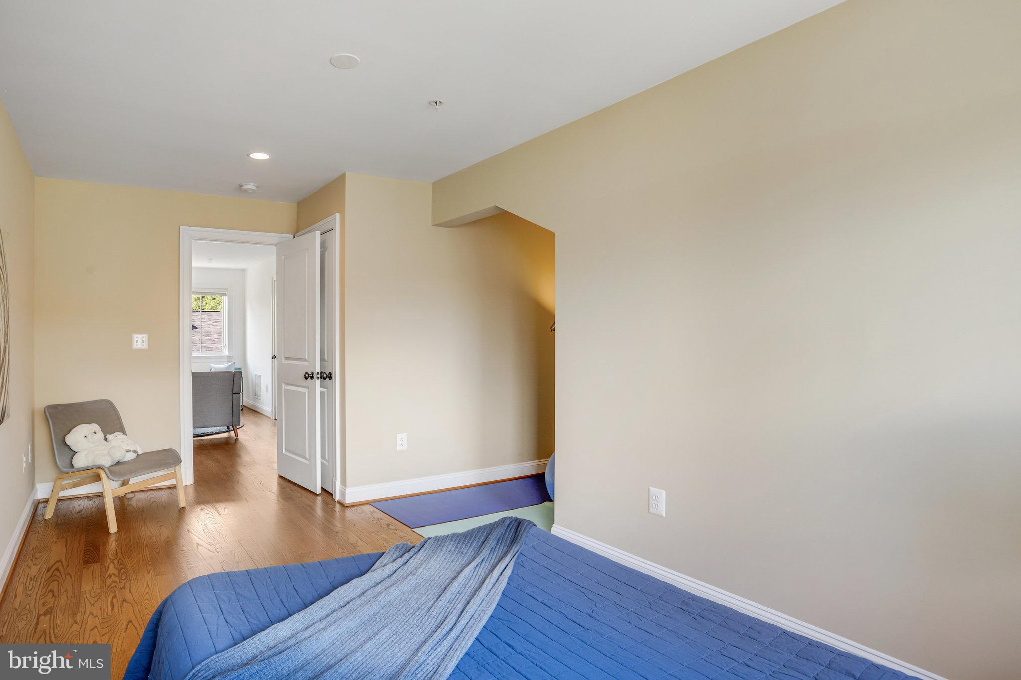 8920 Courts Way Silver Spring, MD 20910 - Photo 37 of 52 Bedroom 3