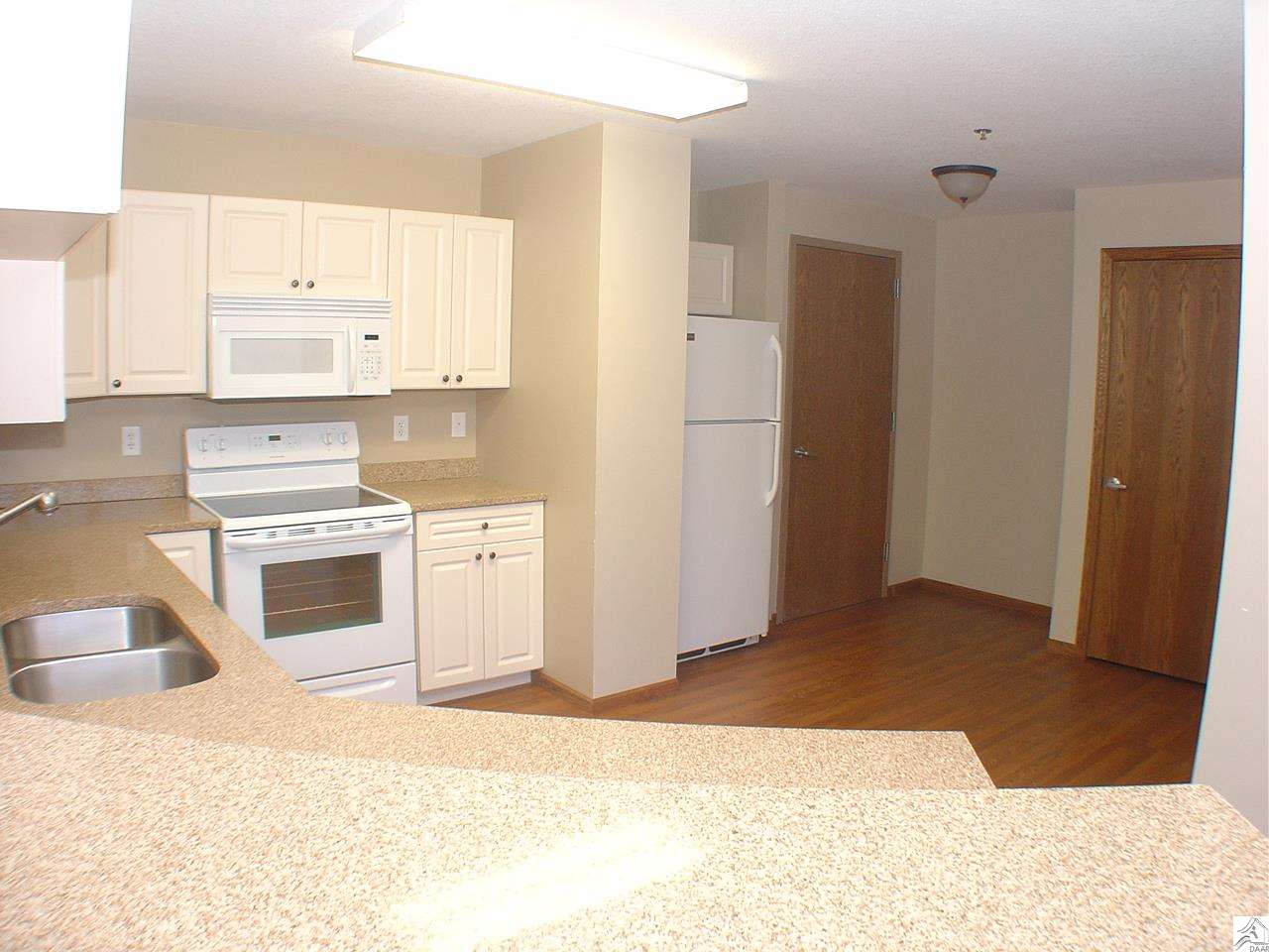 35 2nd Street, Unit 20 Proctor, MN 55810 - Photo 4 of 7 Gallery Image 4