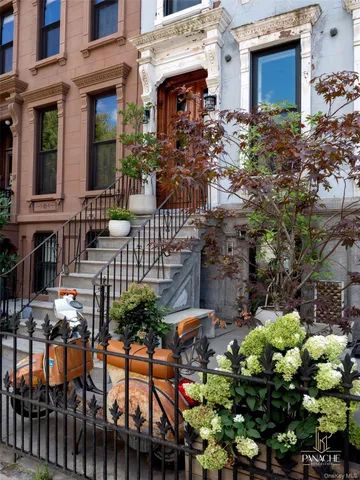 $4,950,000 | 400 Putnam Avenue | Bedford-Stuyvesant