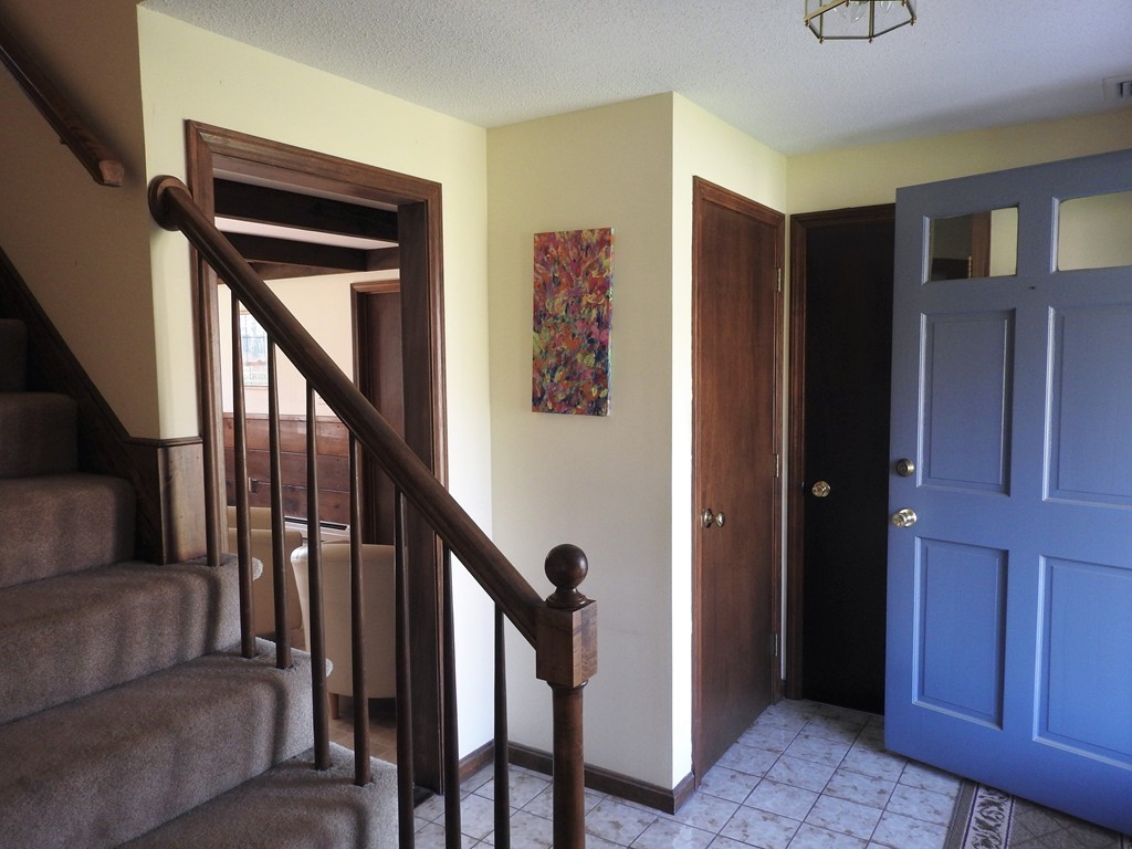 35 Coachman Lane Methuen, MA 01844 - Photo 3 of 16 Gallery Image 3