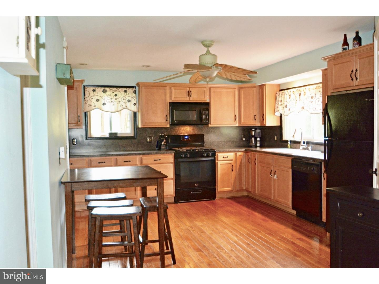 1291 Easton Road Riegelsville, PA 18077 - Photo 3 of 25 Kitchen
