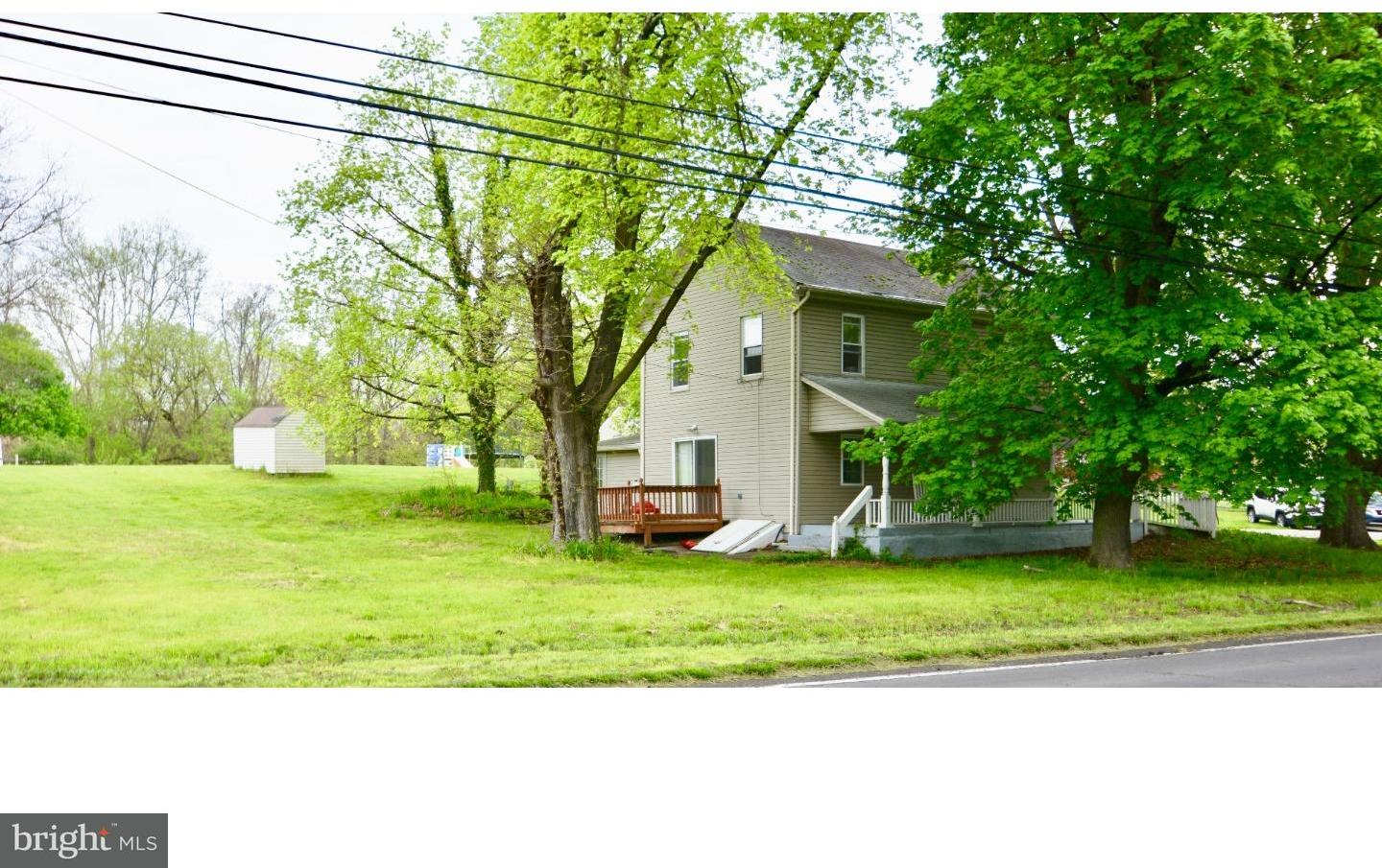 1291 Easton Road Riegelsville, PA 18077 - Photo 6 of 25 Front Yard