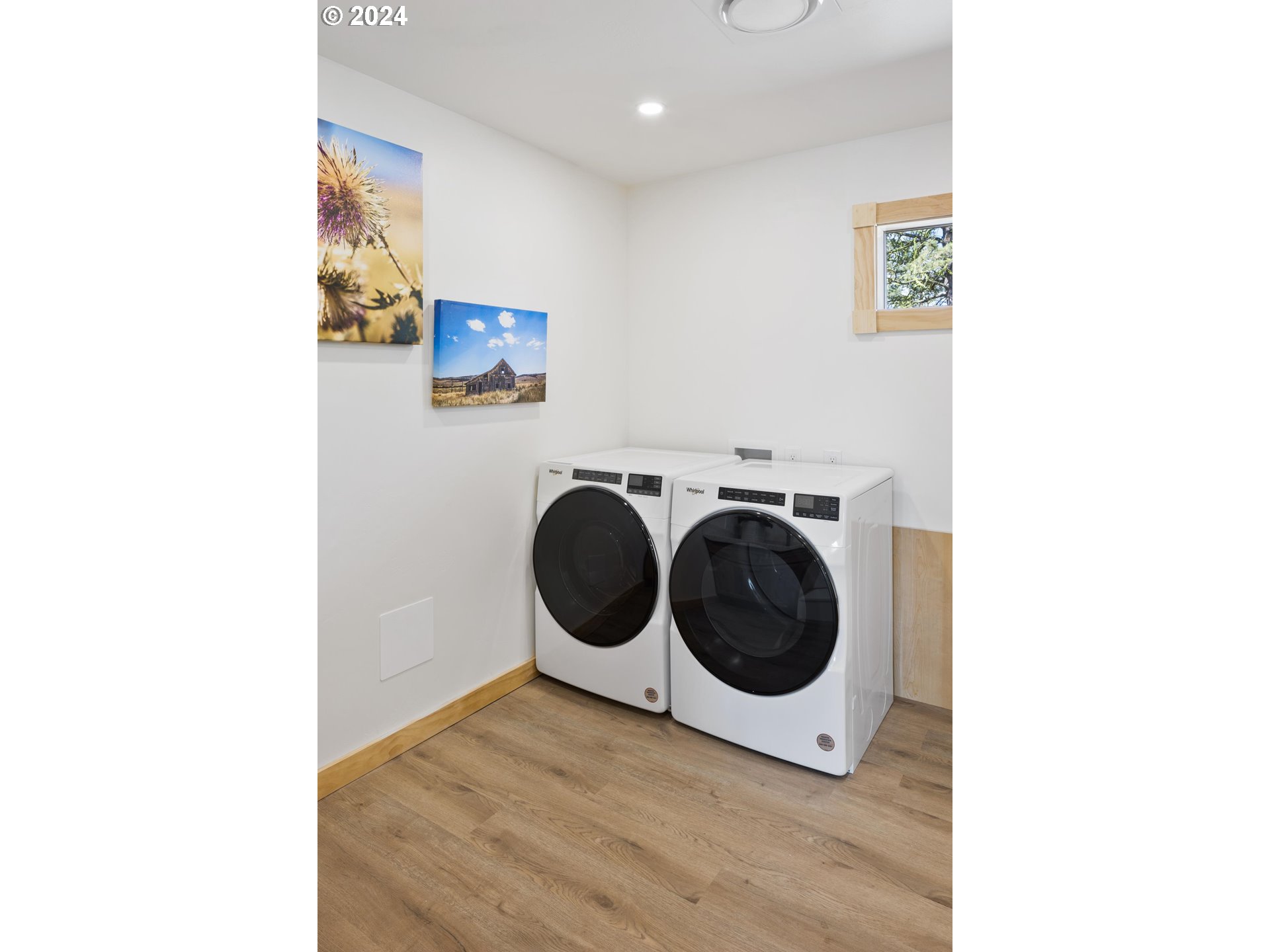45371 Hackmore Drive Seneca, OR 97873 - Photo 26 of 37 a utility room with dryer and washer