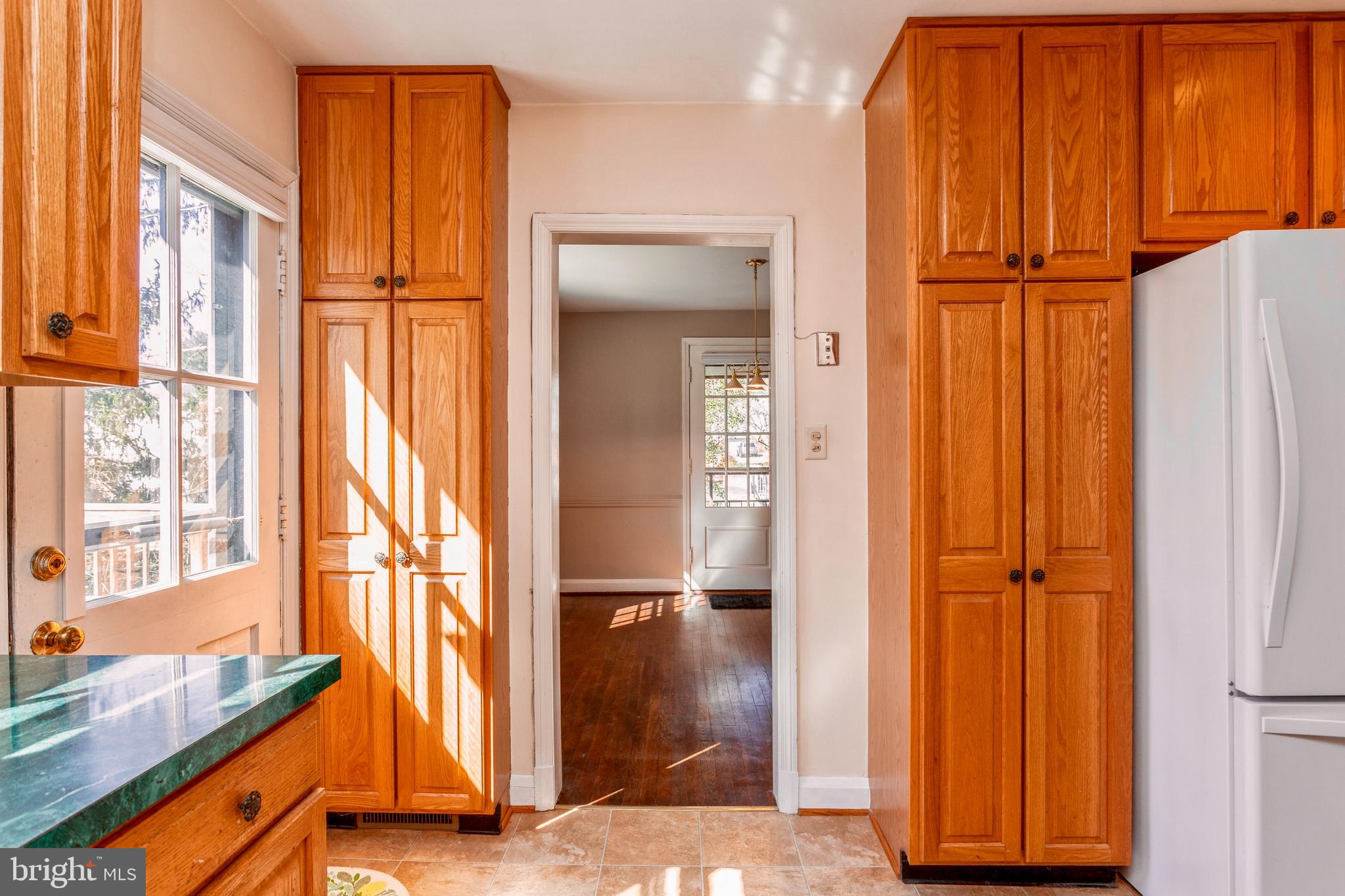 809 Eton Road Towson, MD 21204 - Photo 18 of 45 Kitchen