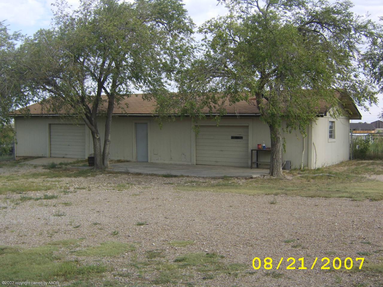 220 Caddo Road Amarillo, TX 79108 - Photo 5 of 13 9