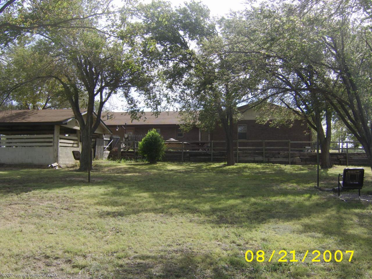 220 Caddo Road Amarillo, TX 79108 - Photo 9 of 13 23