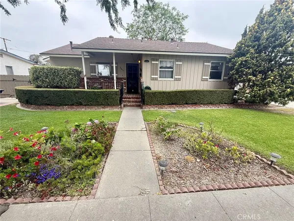 $900,000 | 2857 Radnor Avenue, Long Beach, CA 90815