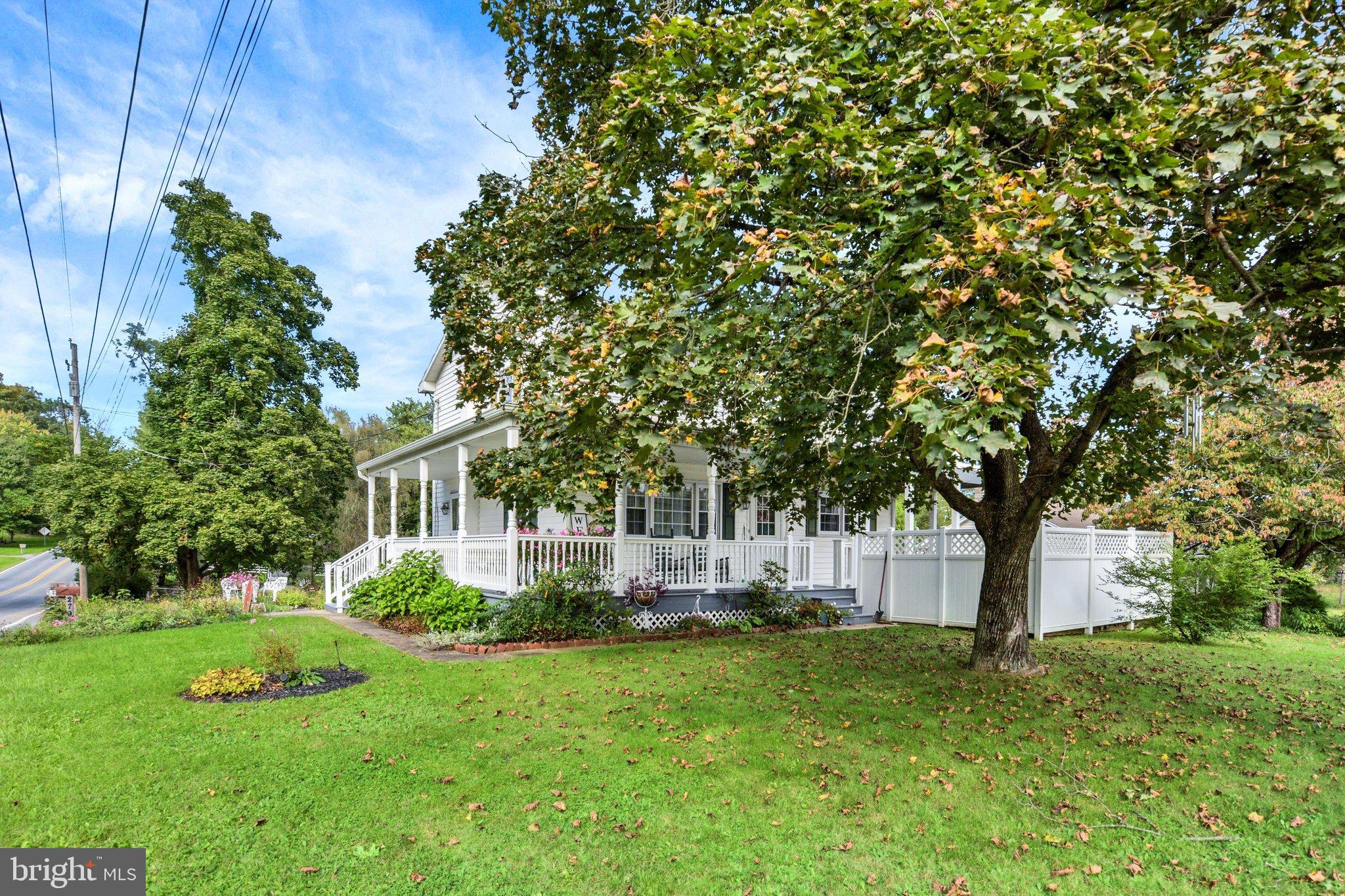2789 Meadow View Road Manheim, PA 17545 - Photo 2 of 33 Gallery Image 2