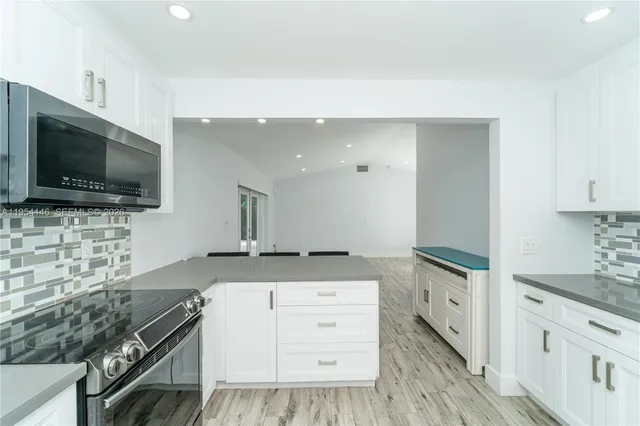 $4,500 | 19441 Northwest 59th Place, Hialeah, FL 33015