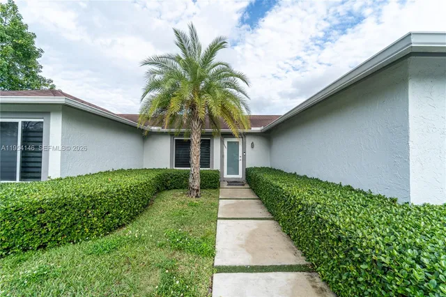 $4,500 | 19441 Northwest 59th Place, Hialeah, FL 33015