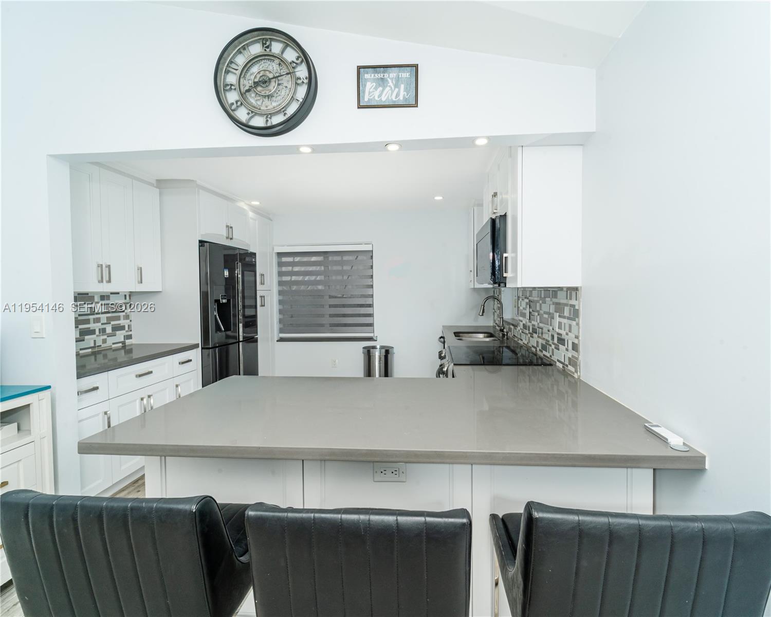 19441 Northwest 59th Place Hialeah, FL 33015 - Photo 8 of 30